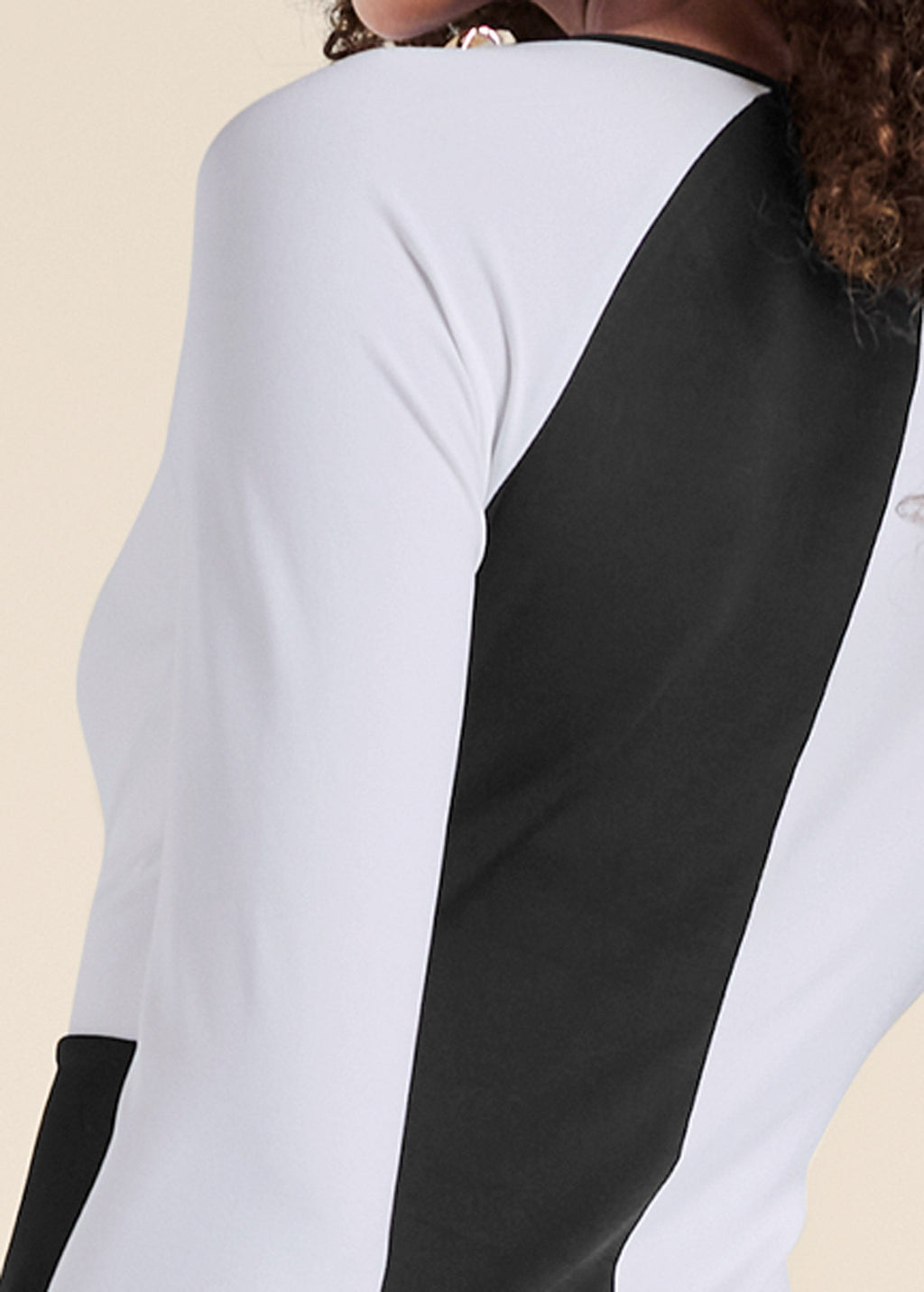 Color Block Chain Neck Top - Black & White