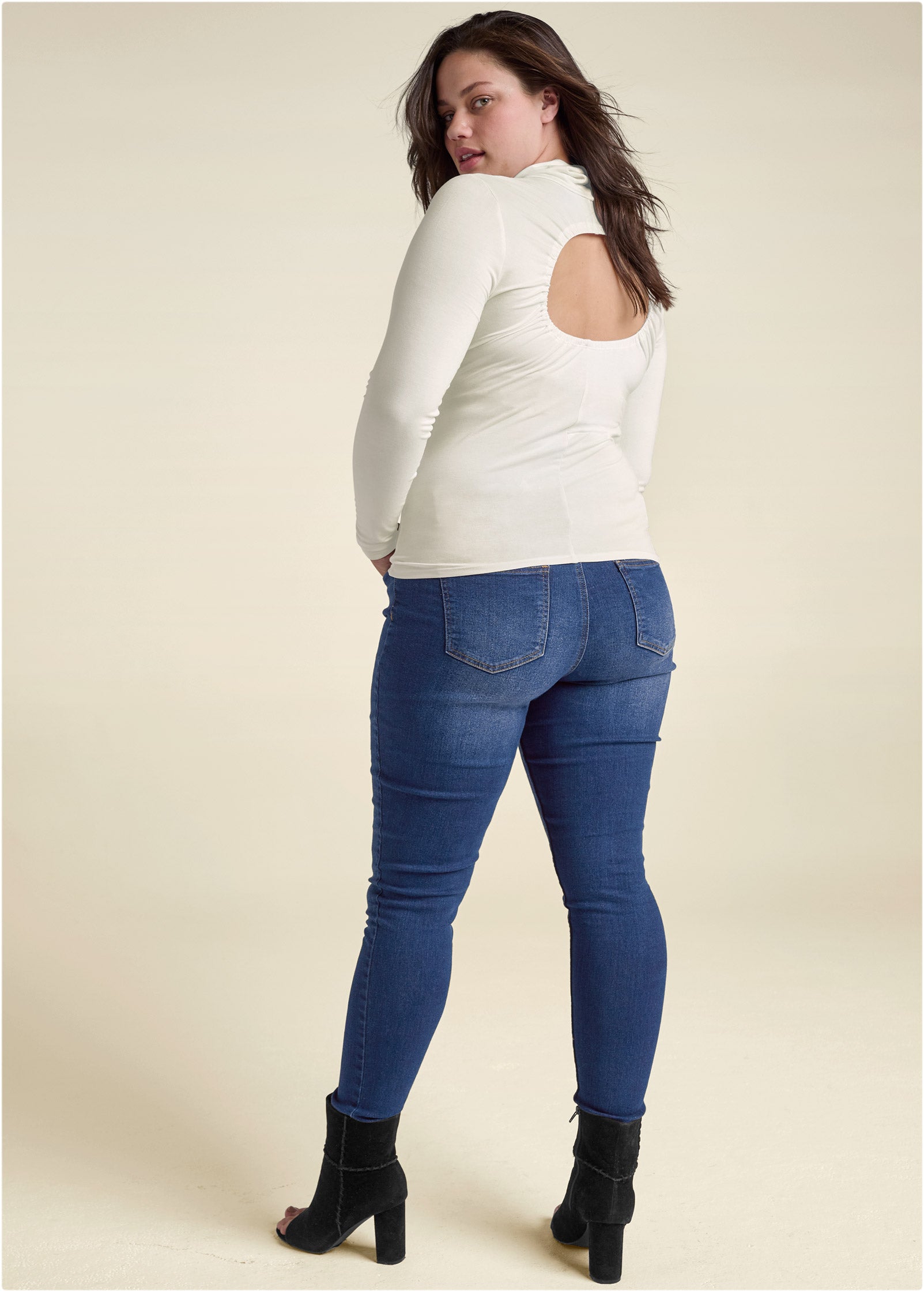 Back Cut-Out Casual Top - Off White