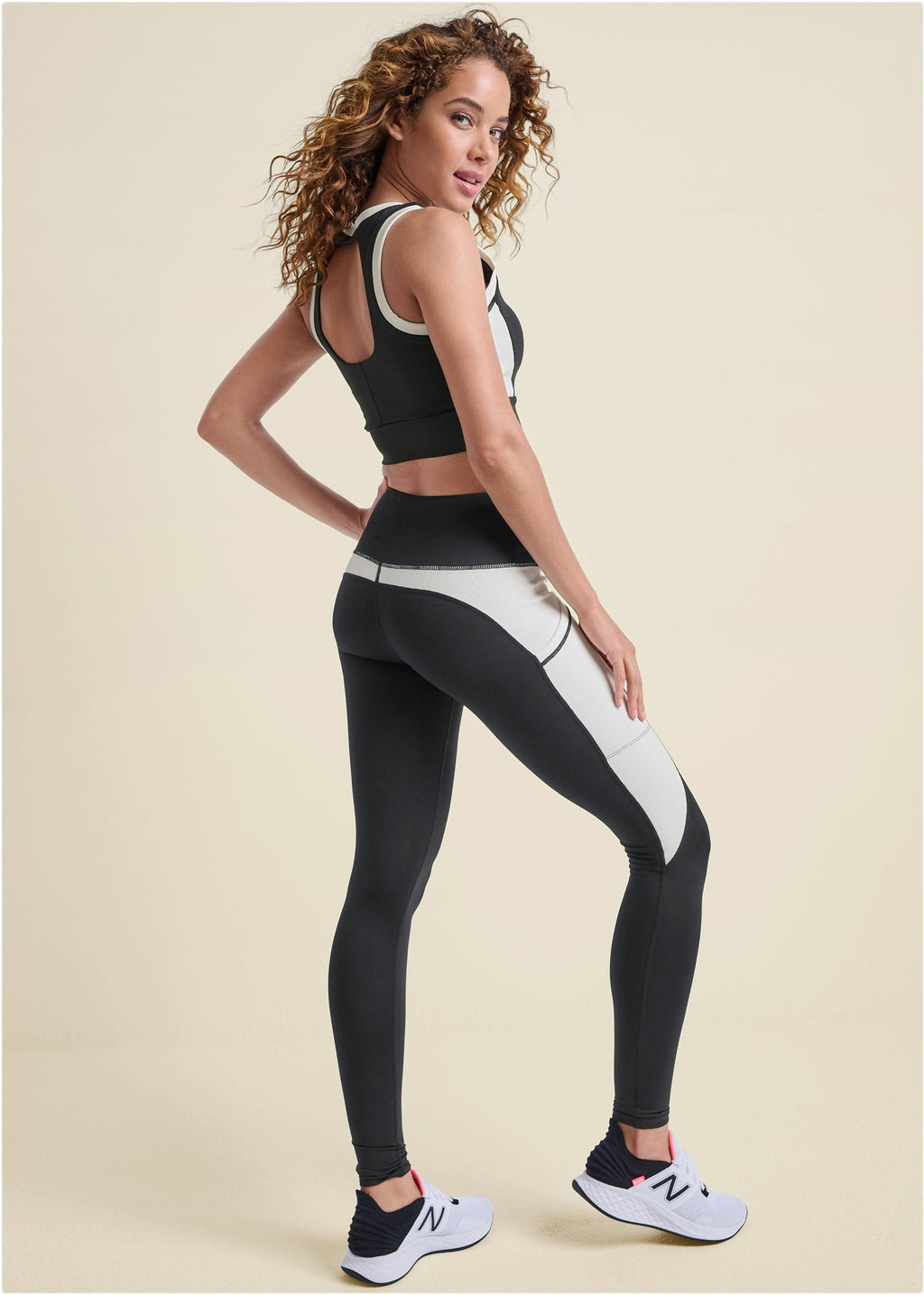 Color Block Active Crop Top - Black & White