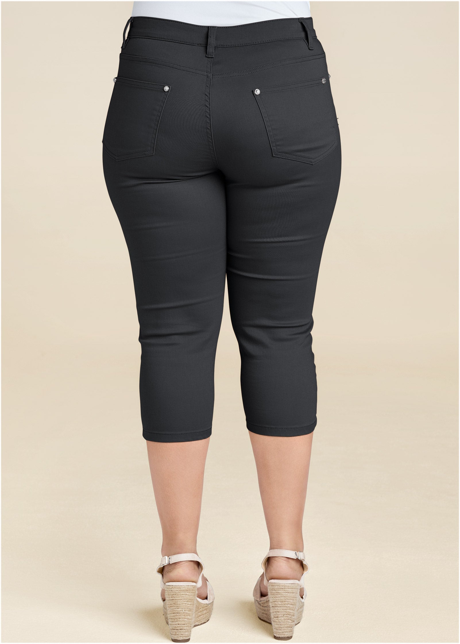 Cindy Capri Jeans - Black