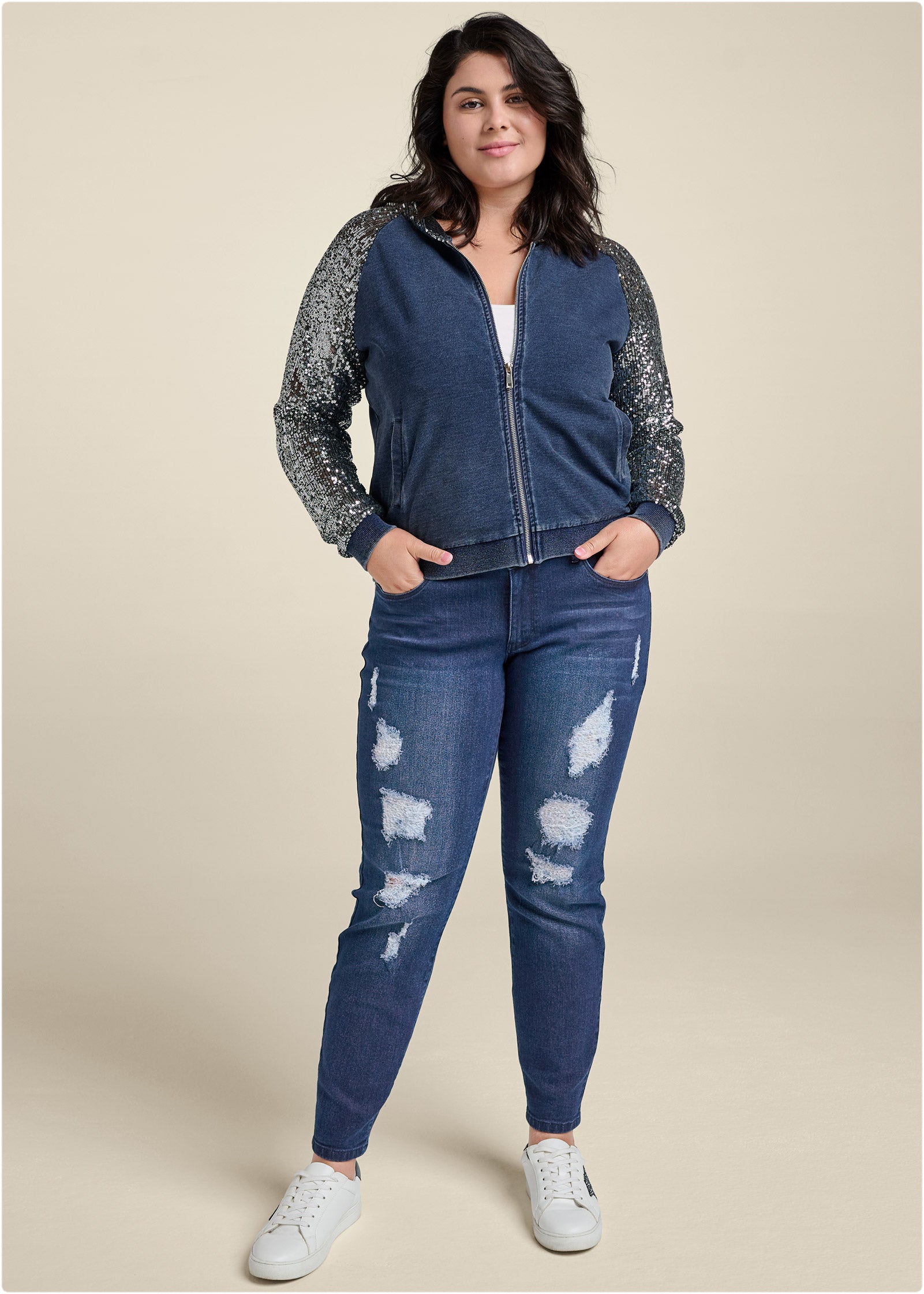 Ripped Skinny Jeans - Dark Wash