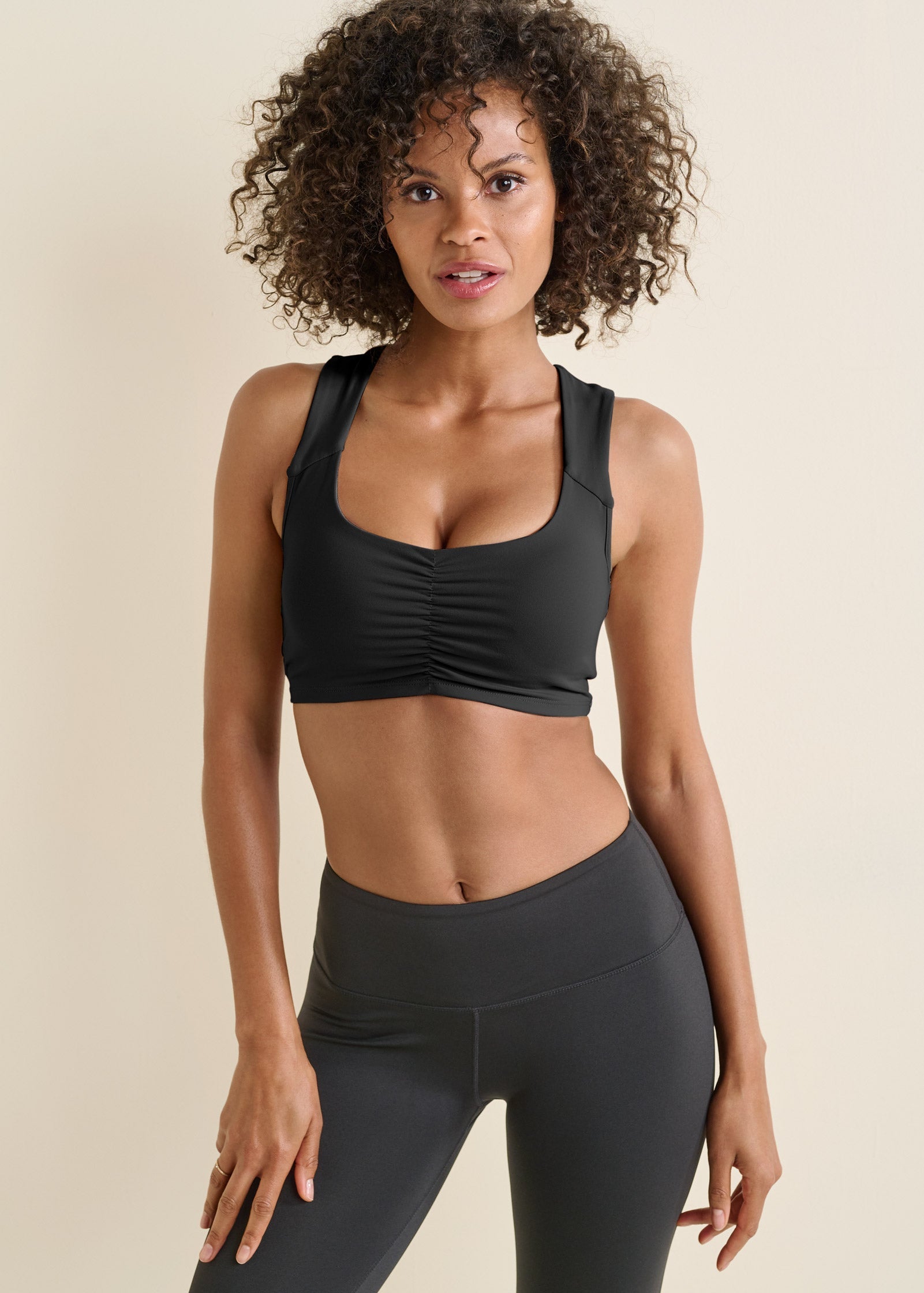Ruched Cropped Sports Top - Black