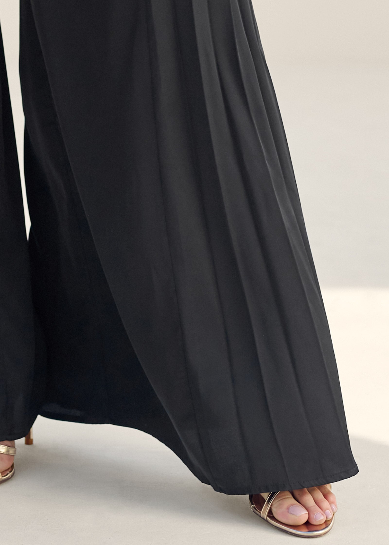 Side Pleat Wide Leg Pants - Jet Black