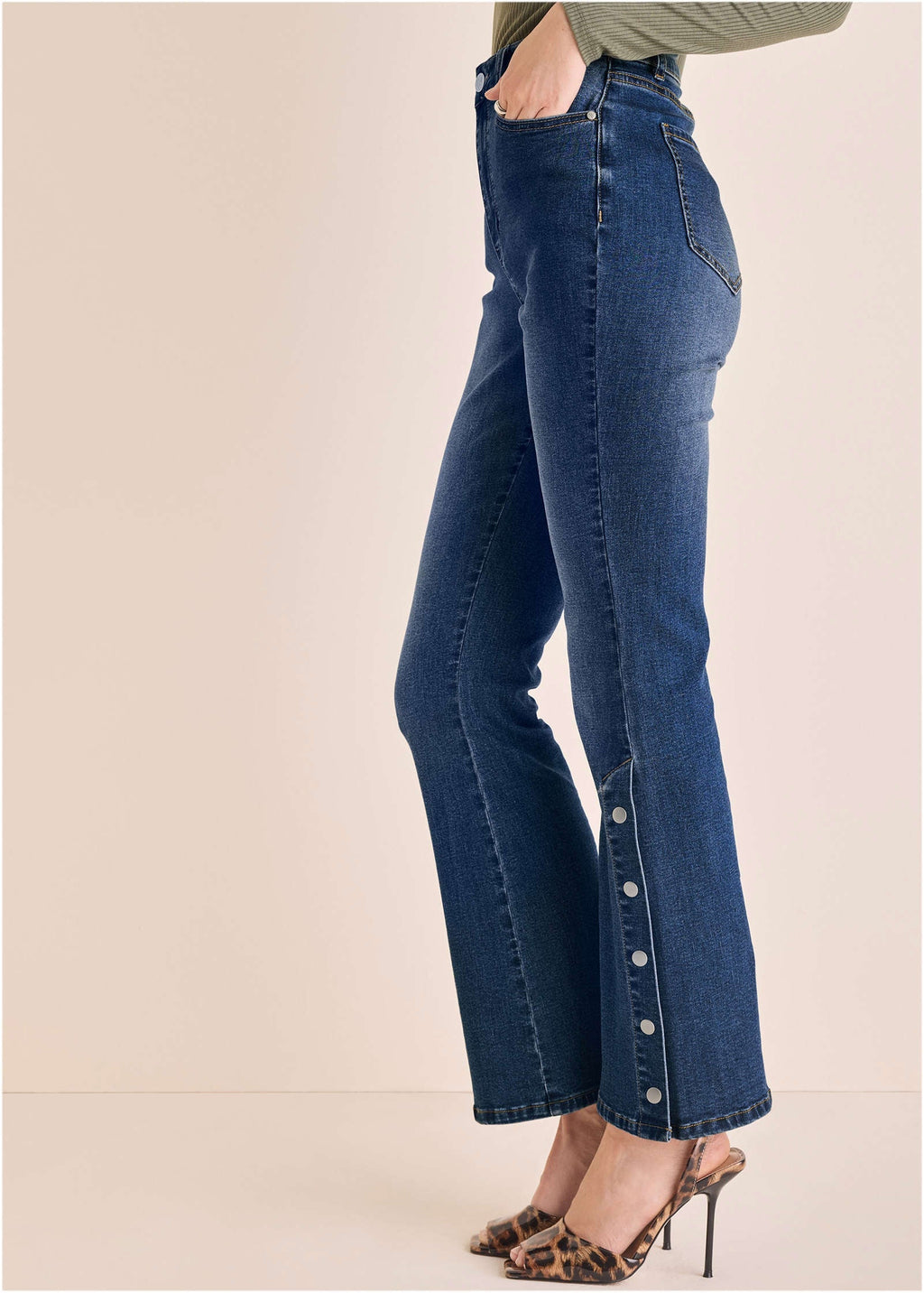 Penelope Snap Detail Jean - Medium Wash